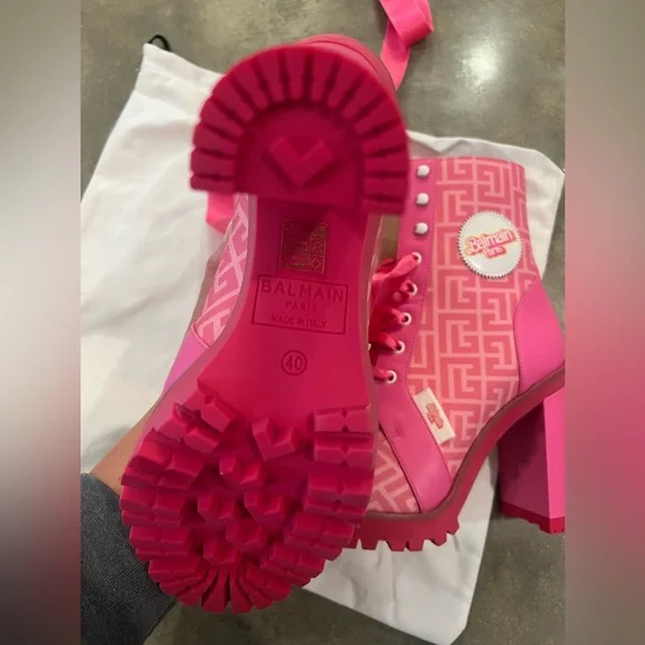 Authentic balmain x barbie boot SOLD ON TRR - Picture 3 of 8